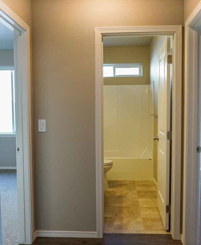 Building Photo - Brand New Home in Hayden North