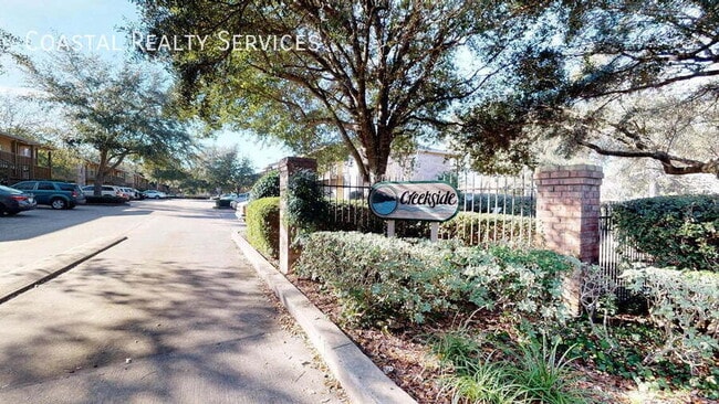 Primary Photo - 1858 Norwood Ct