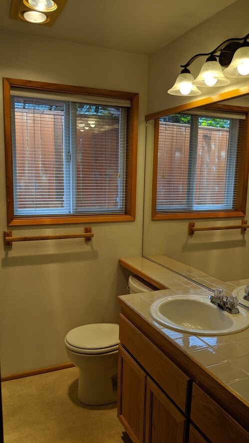 Building Photo - Great 3-Bedroom, 2-Bath Single Story Home ...
