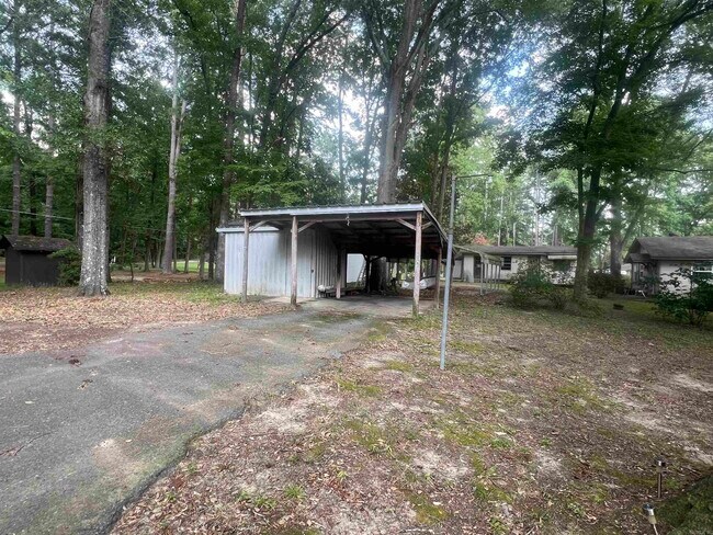 Building Photo - 131 Snug Harbor Cir