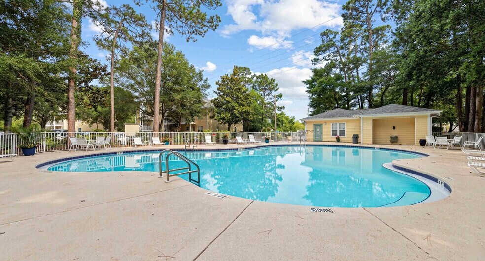 Building Photo - 200 Sandestin Ln