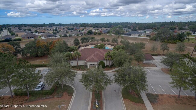 Building Photo - 13576 Hunters Point St