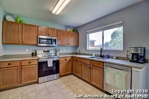 Building Photo - 3906 Azalea Breeze