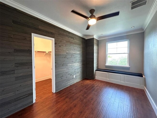 Building Photo - 803 Mallard Lake Tr