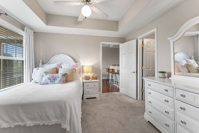 Building Photo - Beautiful One Bed One Bath Green Hills Condo