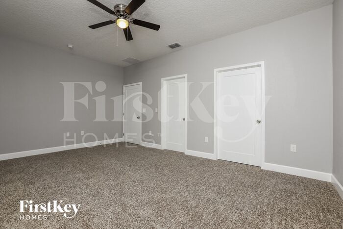 Building Photo - 15 N Lake Cortez Dr