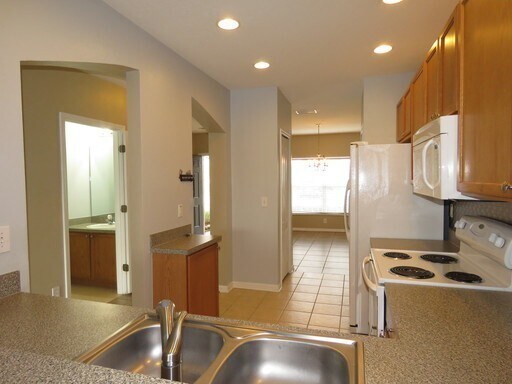 Building Photo - Super Cute 2bd, 2ba townhouse for Rent