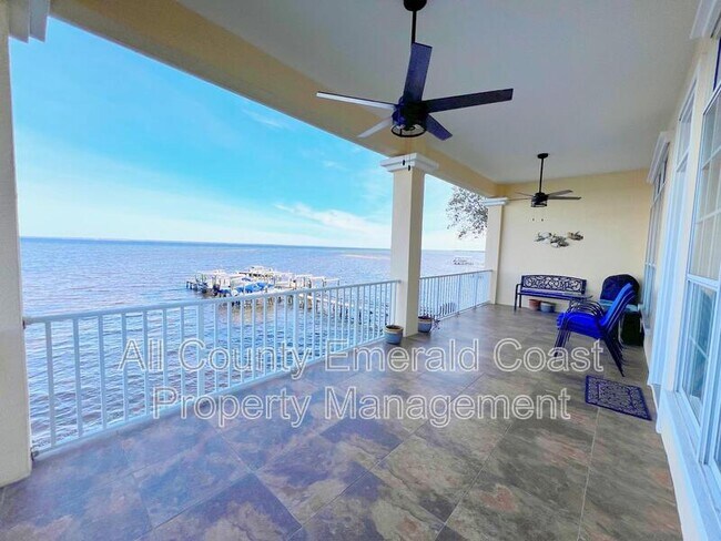 Building Photo - 420 Oak Harbour Ln