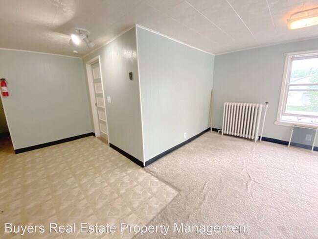 Building Photo - 8414 Duben Ave