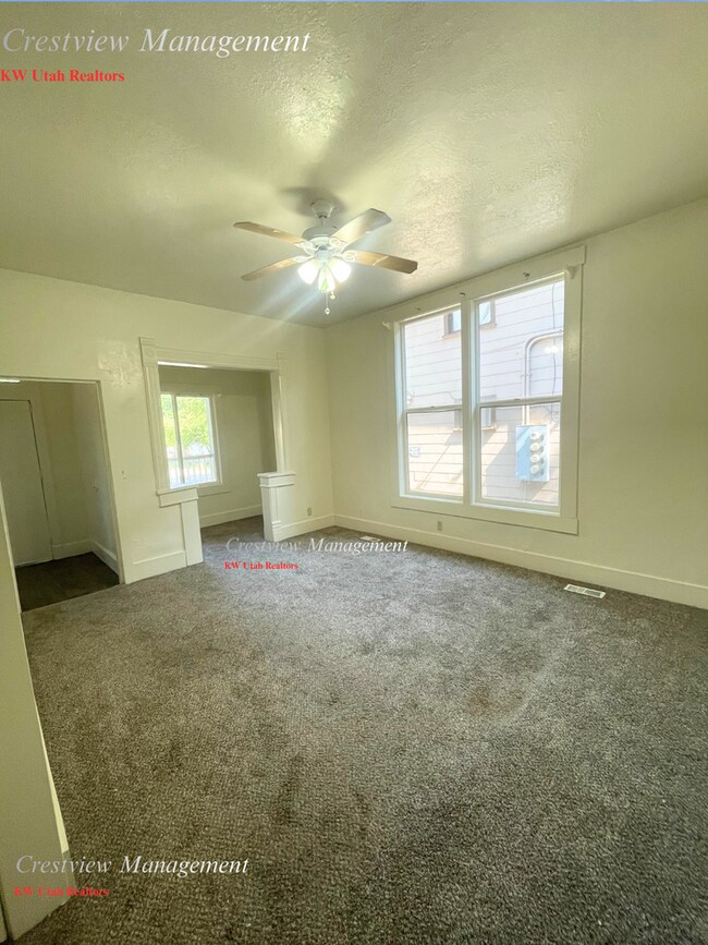 Building Photo - Liberty - Bell Duplex