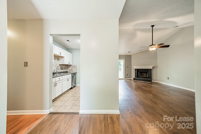 Building Photo - 8027 Sherington Way