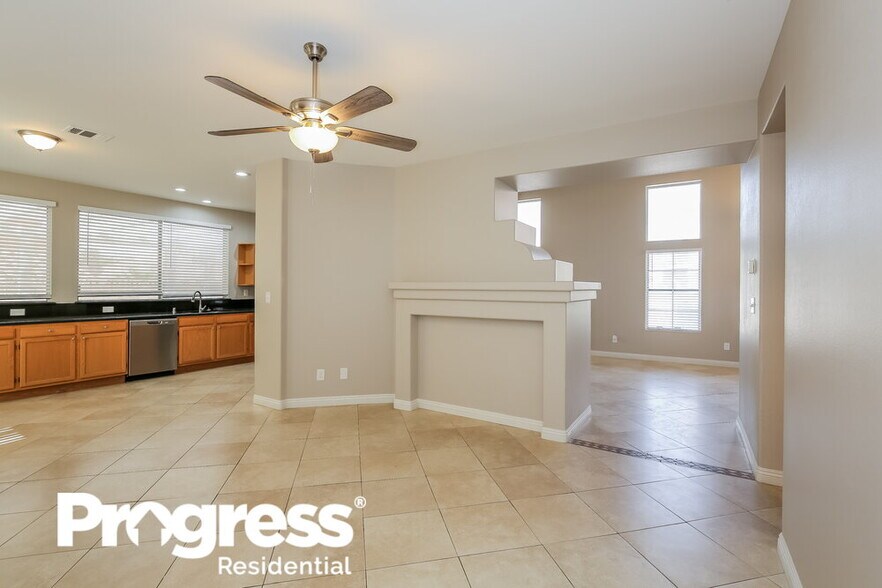 Building Photo - 1732 Blanchard Dr