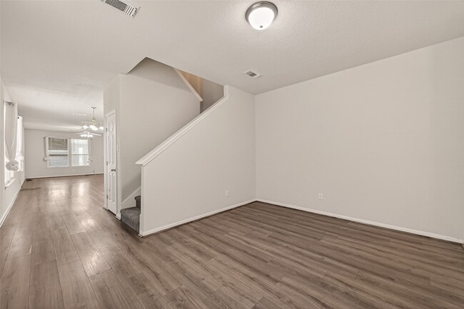 Building Photo - 13915 Maleewan Ln