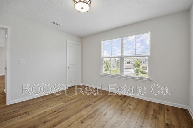 Building Photo - 380 Crownover Way