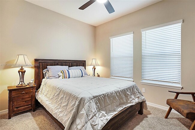 Building Photo - 545 Ranch Oak Cir