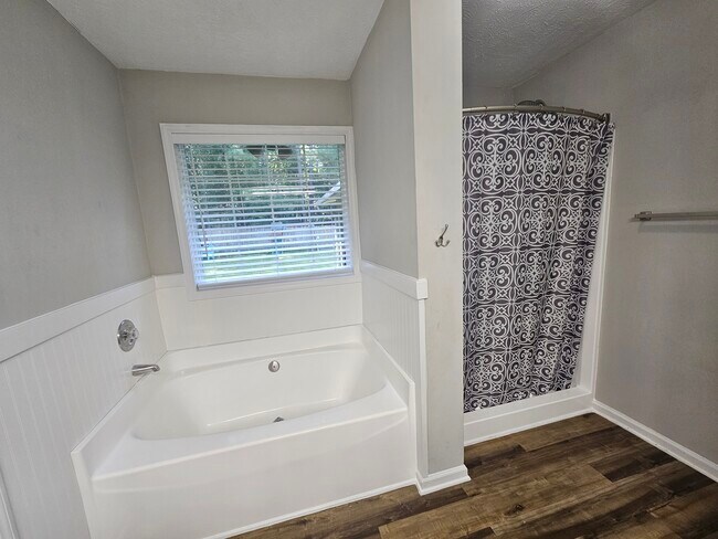 Building Photo - 6483 Gaddis Dr