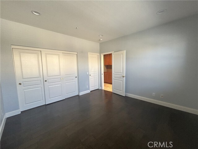 Building Photo - 133 Chantilly