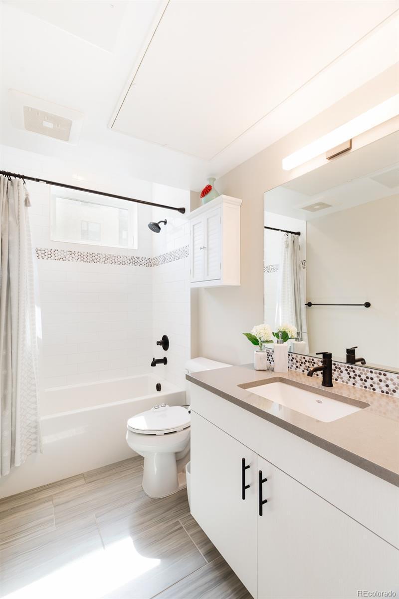 Building Photo - 2729 W 28th Ave