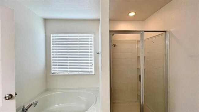 Building Photo - 3721 Maidencain St