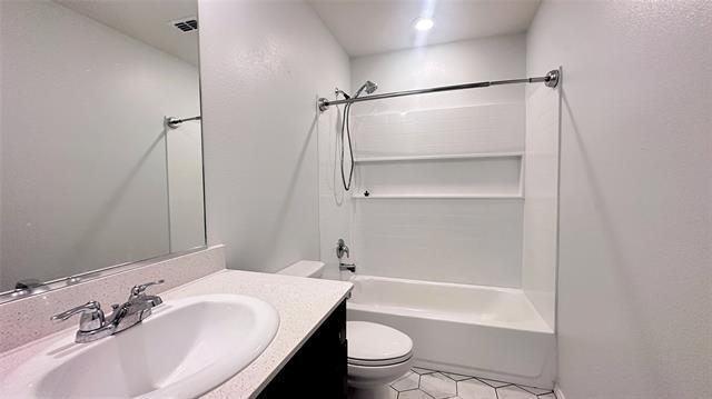 Building Photo - 2207 Nightgrove Cir
