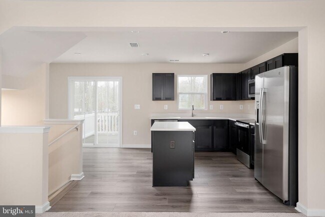 Building Photo - 7263 Congressional Cir