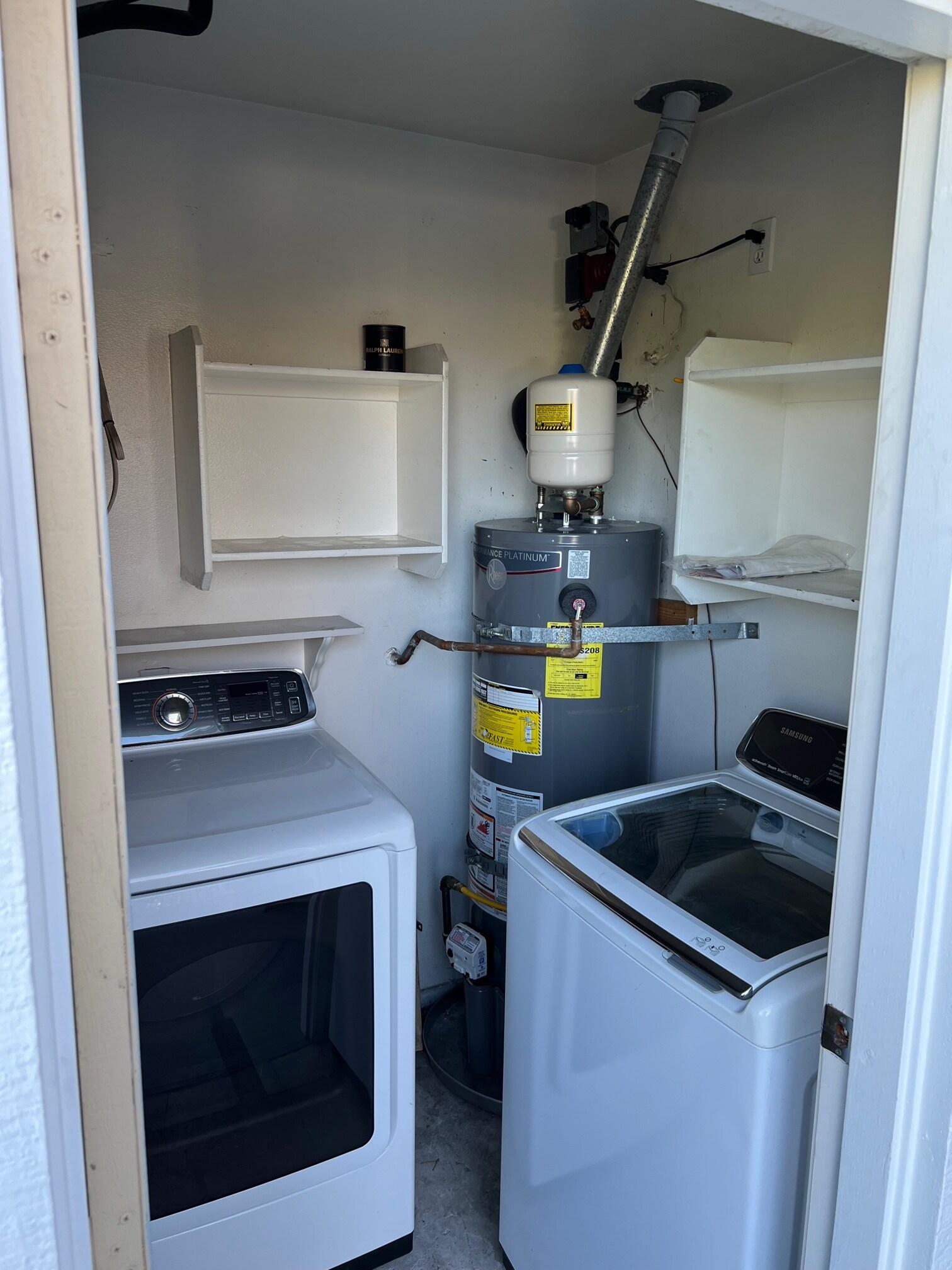 Laundry - 23412 Pacific Park Dr