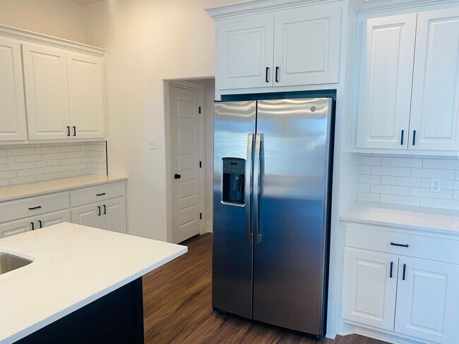 Building Photo - 4 bed 3 Bath Beautiful - Cooper ISD