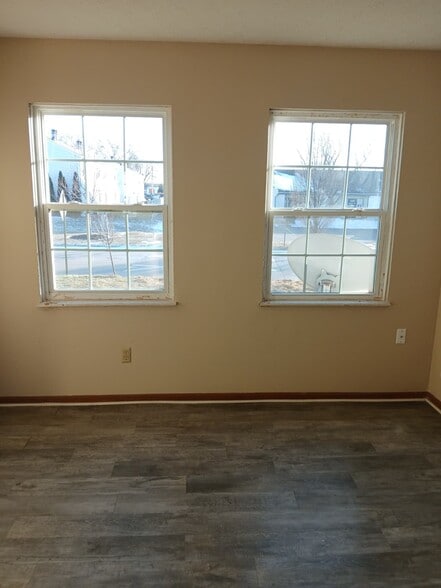 Building Photo - 2666 Sawbury Blvd