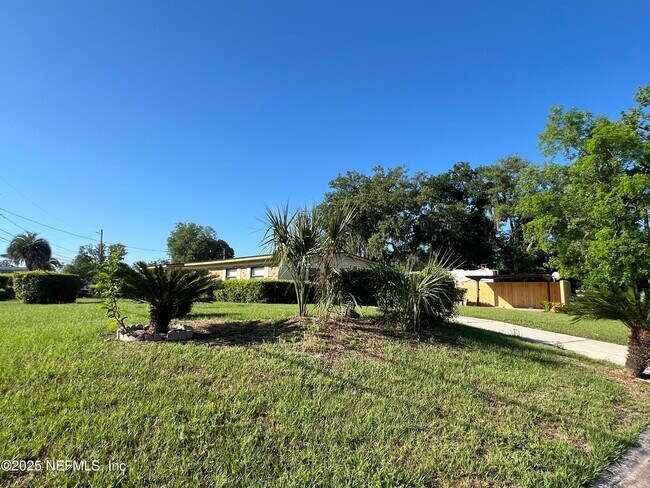 Building Photo - 11356 Renne Dr
