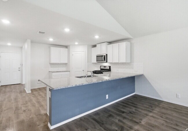 Building Photo - 6407 Kendall Cv