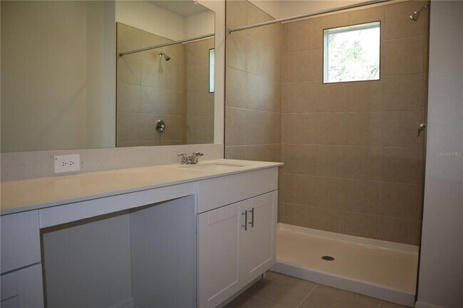 Building Photo - 3346 Lapis Lk Dr