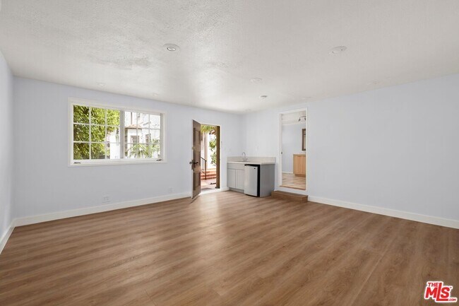 Building Photo - 2980 Haddington Dr