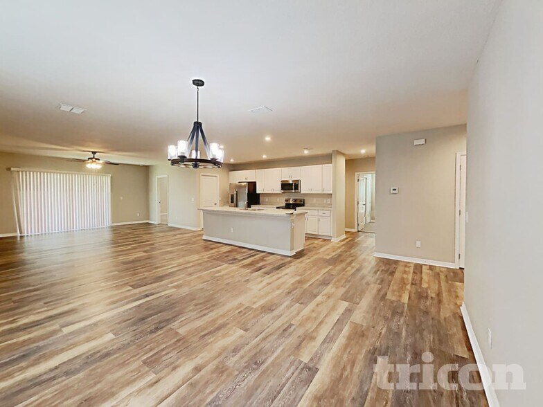 Building Photo - 95 Prairie Falcon Dr