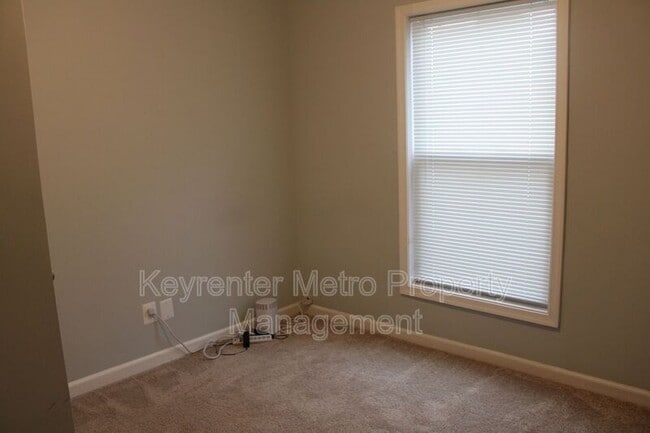 Building Photo - 17 Quire Ave