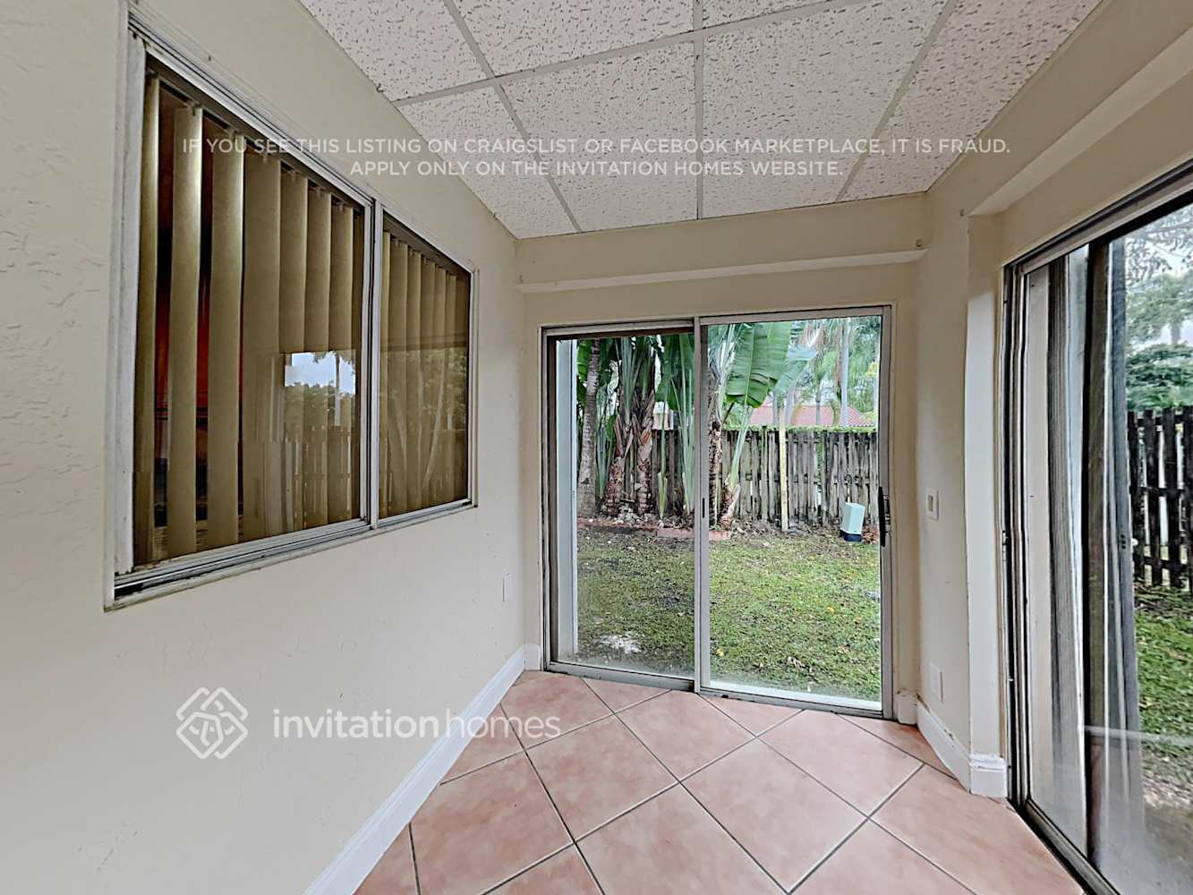 Building Photo - 1305 Seagrape Cir