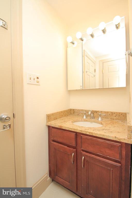 Building Photo - 1513 Green St