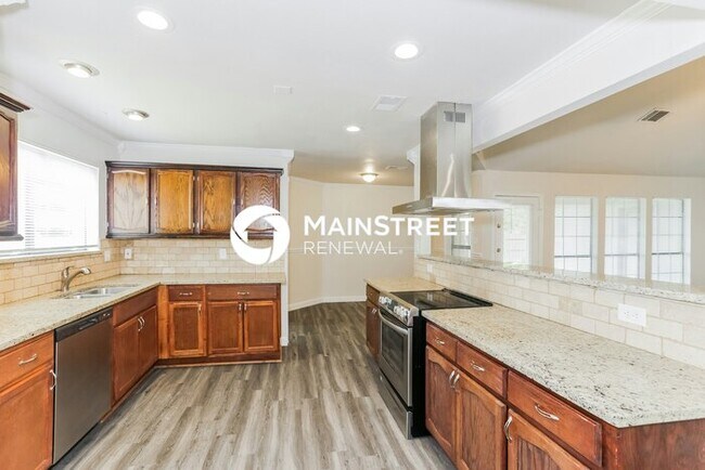 Building Photo - 3 Bedroom Pet-Friendly Home in Lewisville, TX with Main Street Renewal