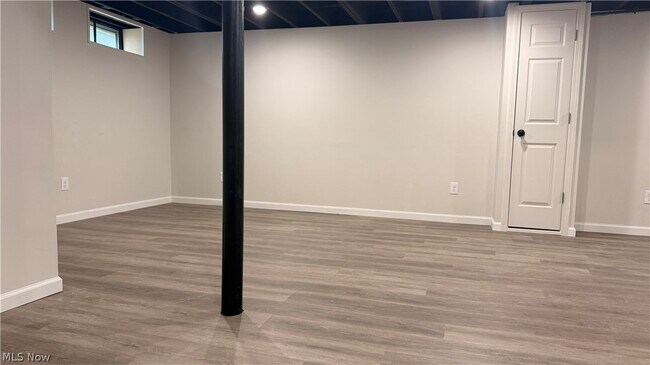 Building Photo - 29103 Barjode Rd