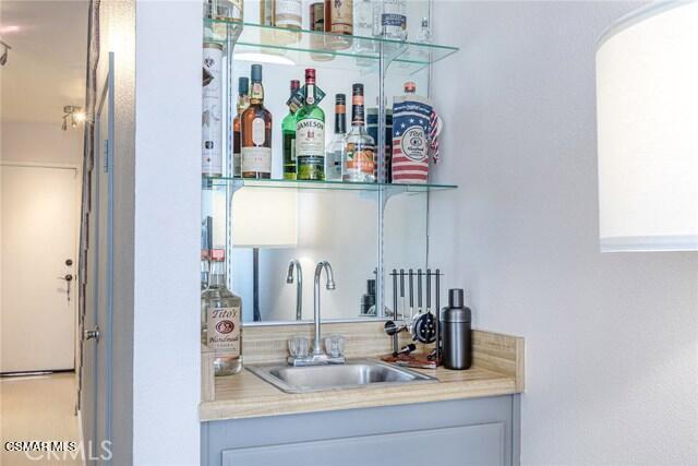 Building Photo - 21040 Parthenia St