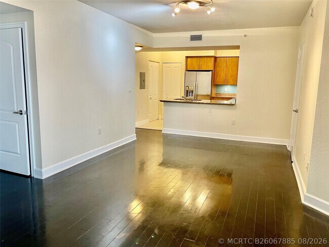 Building Photo - 1830 Radius Dr