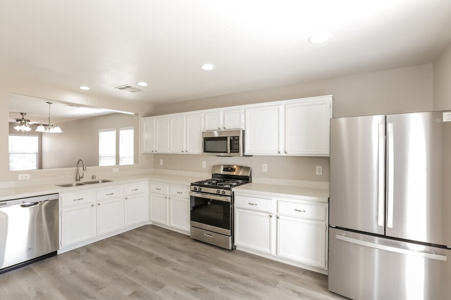 Building Photo - 615 Backbone Mountain Dr