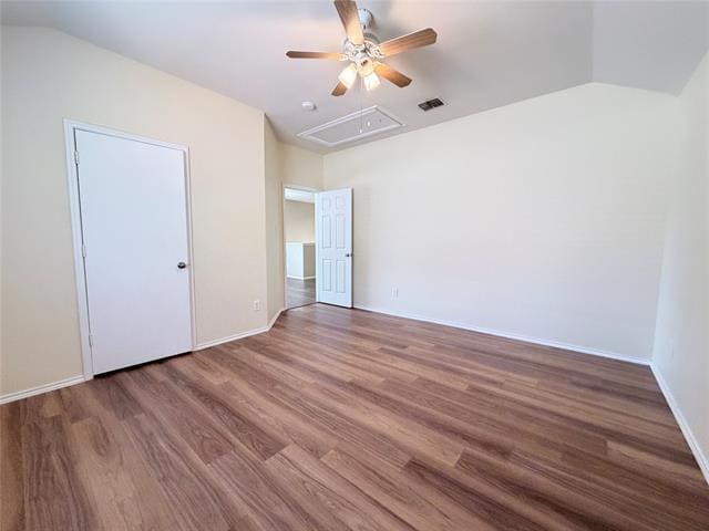Building Photo - 1910 Pin Oak Ln