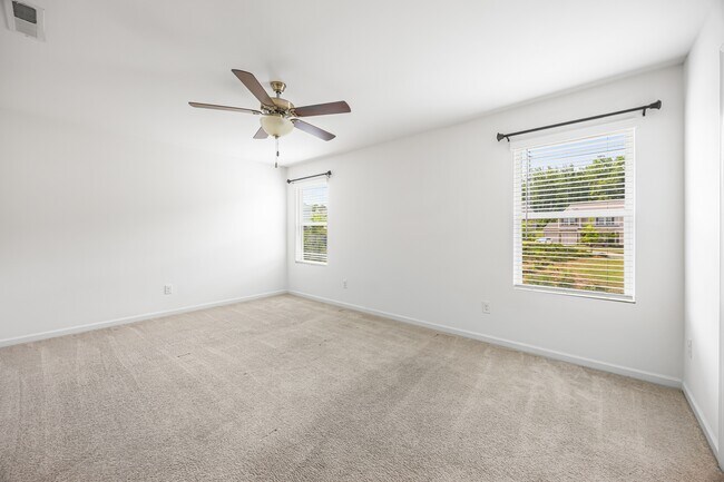 Building Photo - 4213 Stockbrook Dr