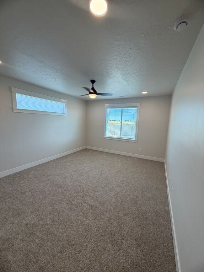 Building Photo - Brand New 4-Bedroom Encore Plan with Jr. Suite & Open Concept Design