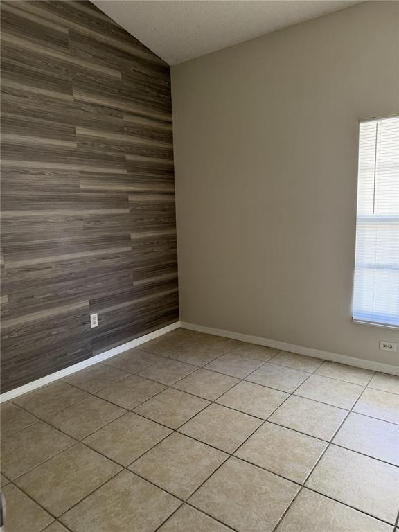 Building Photo - 2419 St Augustine Blvd