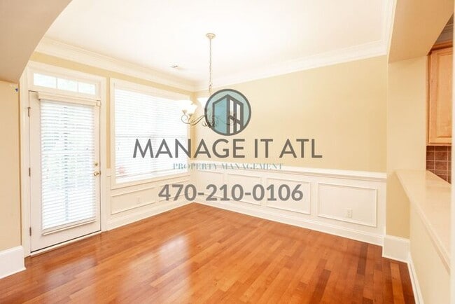 Building Photo - 3 Bedroom Townhome for Rent- Peachtree Rid...