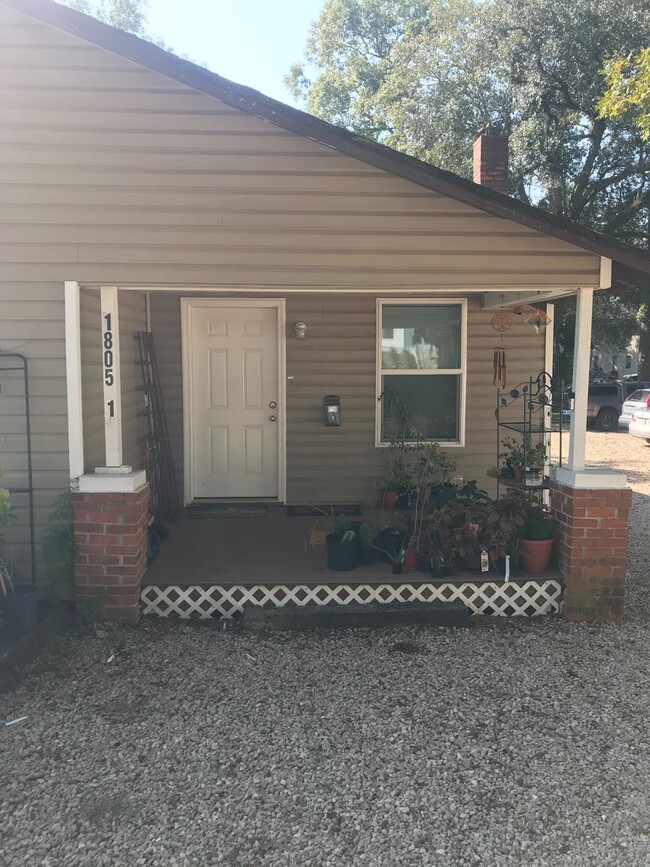 Primary Photo - 1805 W Pensacola St