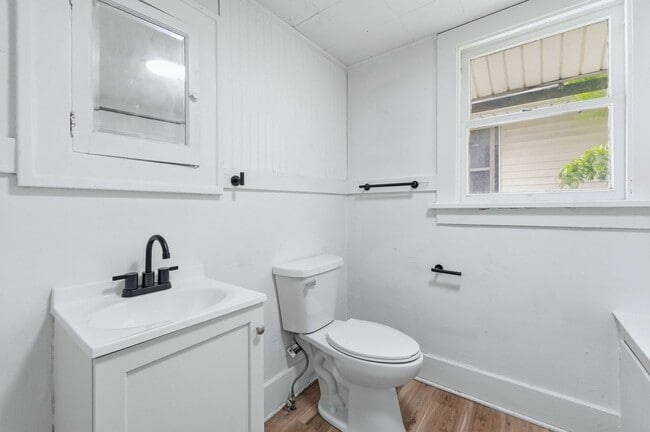 Building Photo - 3 BR - Classic Charm Meets Modern Living