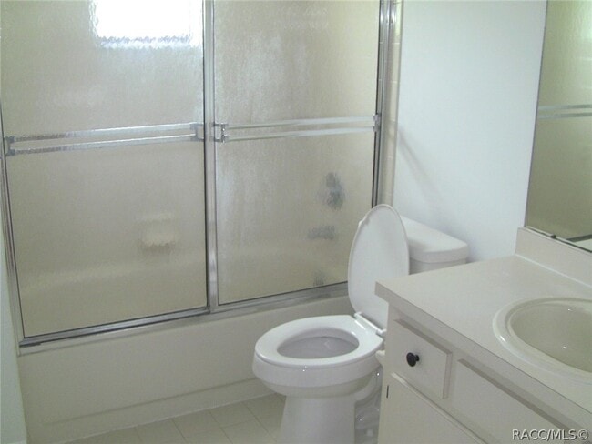 Building Photo - 335 E Falconry Ct