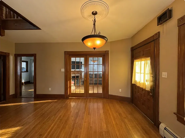 Building Photo - 16 Boston Ave